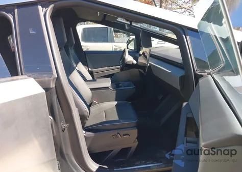 2025 Tesla Cybertruck All-Wheel Drive from USA, damaged, VIN 7G2CEHED3SA073483